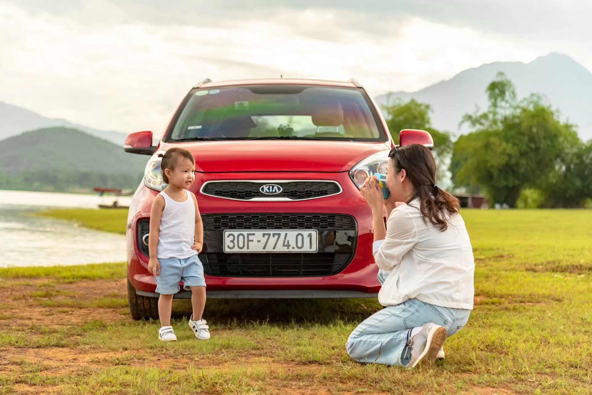 Cô Gái 9x Một Mình Xuyên Việt Gần 4000km với Kia Morning