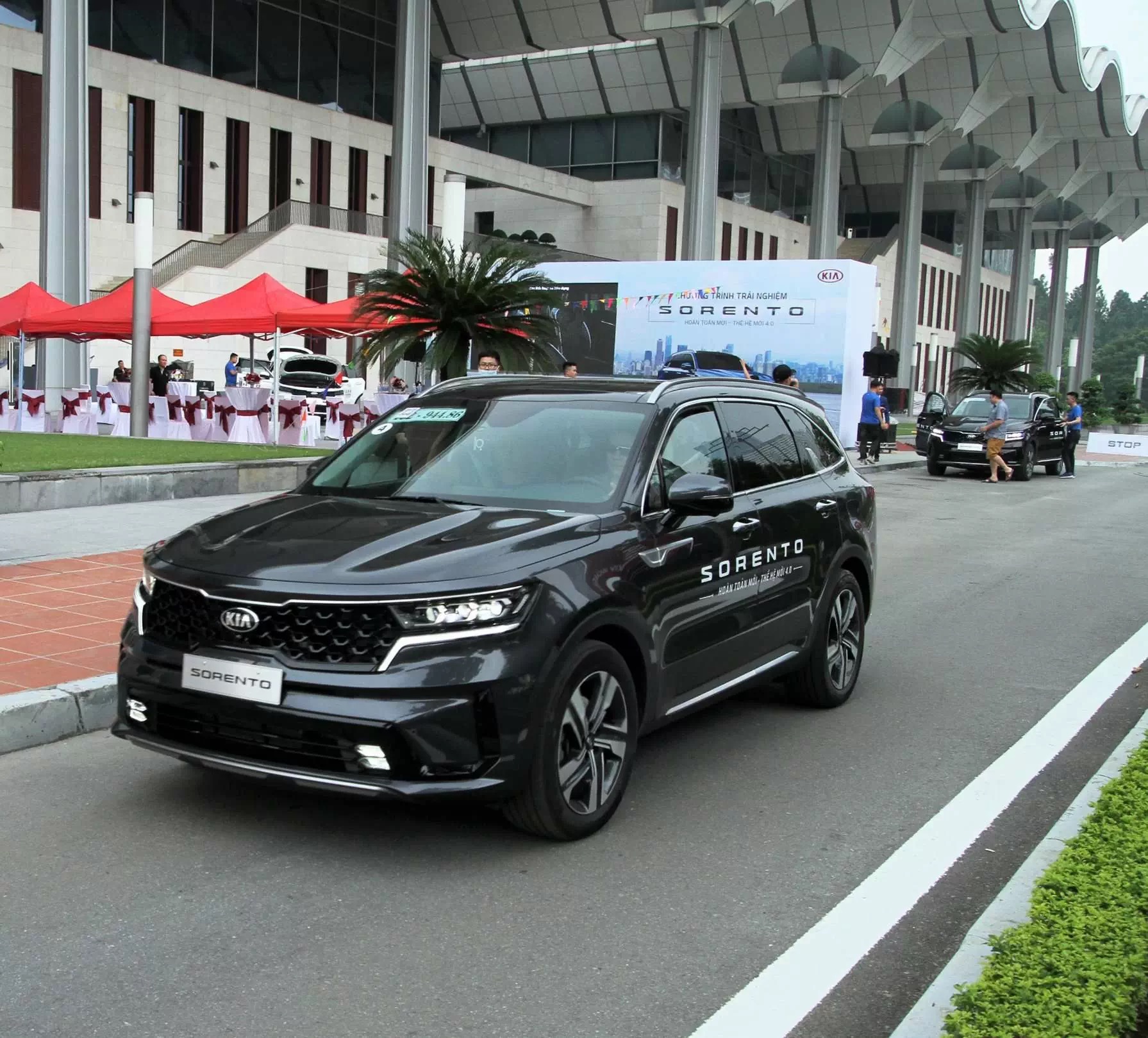 Cảm Nhận Khách Hàng Khi Trải Nghiệm Kia Sorento (All New) Tại Hà Nội Và TP.HCM