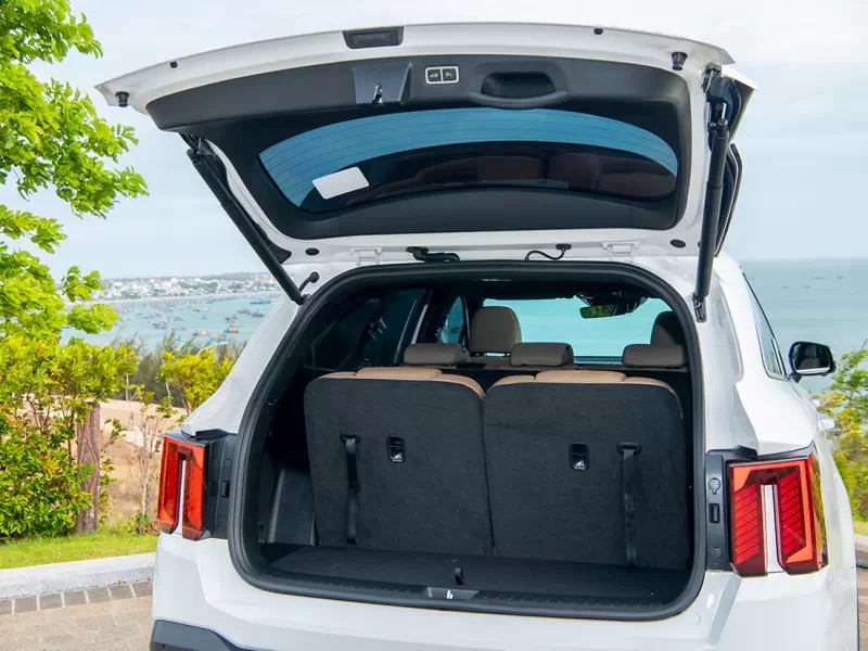 New Sorento - Noi that - Cua so troi toan canh